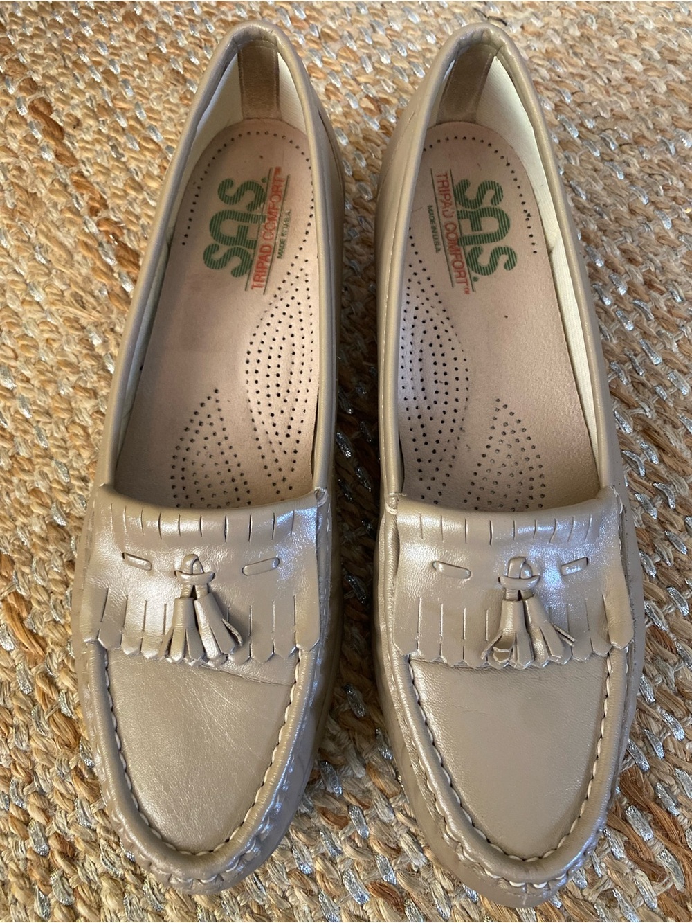 SAS Tripad Comfort Women's 9.5 Kiltie Tassel Loafers Beige Leather Made in USA